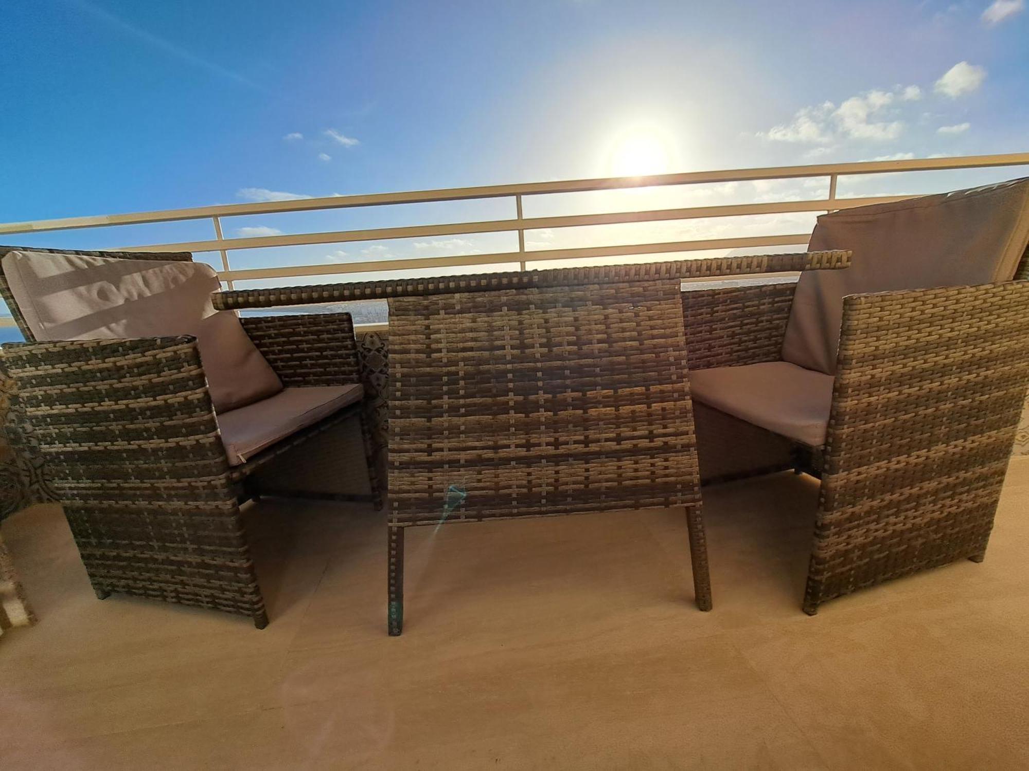 Alicante Skylights Apartments Номер фото