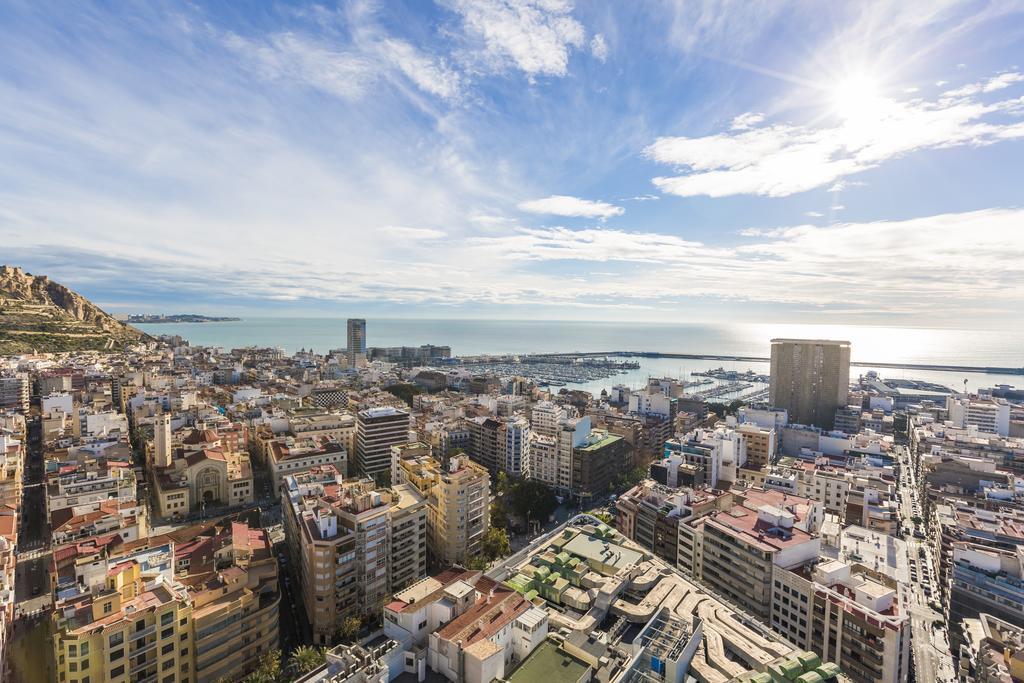Alicante Skylights Apartments Екстер'єр фото
